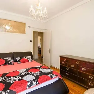  Apartament κεντρικό κλασικό διαμέρισμα 2 δωματίων