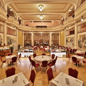 vizitați hotelul